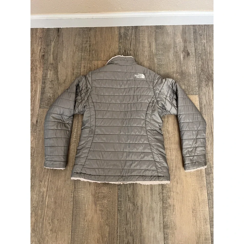 The North Face Mossbud Reversible Jacket Girls Size L 10-12 Pink Gray Used